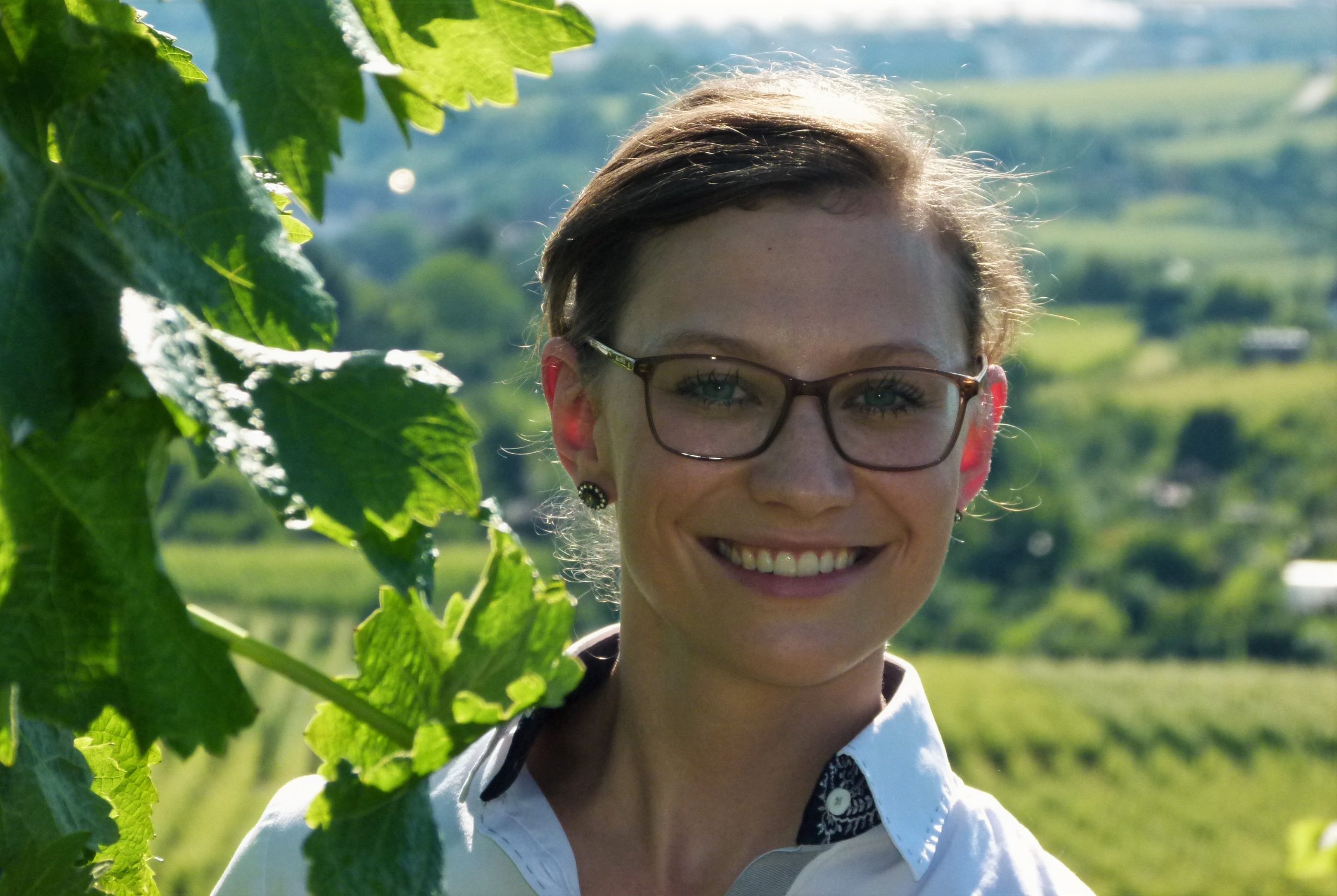 Anja Off ist für die Fellbacher Weingärtner bei der Online-Verkostung "SummerVibes aus der Weinheimat" mit dabei. 