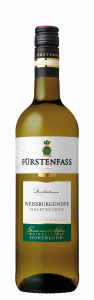 Rezept: Grünes Spargeltatar im Wildkräuternest dazu einen Weissburgunder trocken der Weinkellerei Hohenlohe "Fürstenfass".